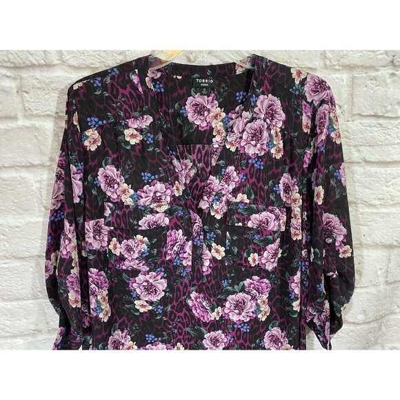 Torrid Harper Tunic Top 0 0X (Runs Big) Floral Boho Chiffon Roll Tab Sleeve 9895 - Picture 4 of 9